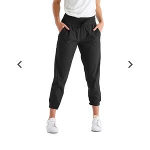 Free Fly Women's Breeze Cropped Pant in Black size small excellent condition